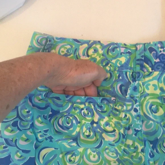 Lilly Pulitzer women’s Callahan size 4 excellent condition. - Picture 5 of 6